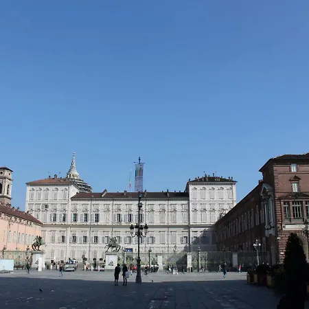 House San Salvario Next Station By World Turin